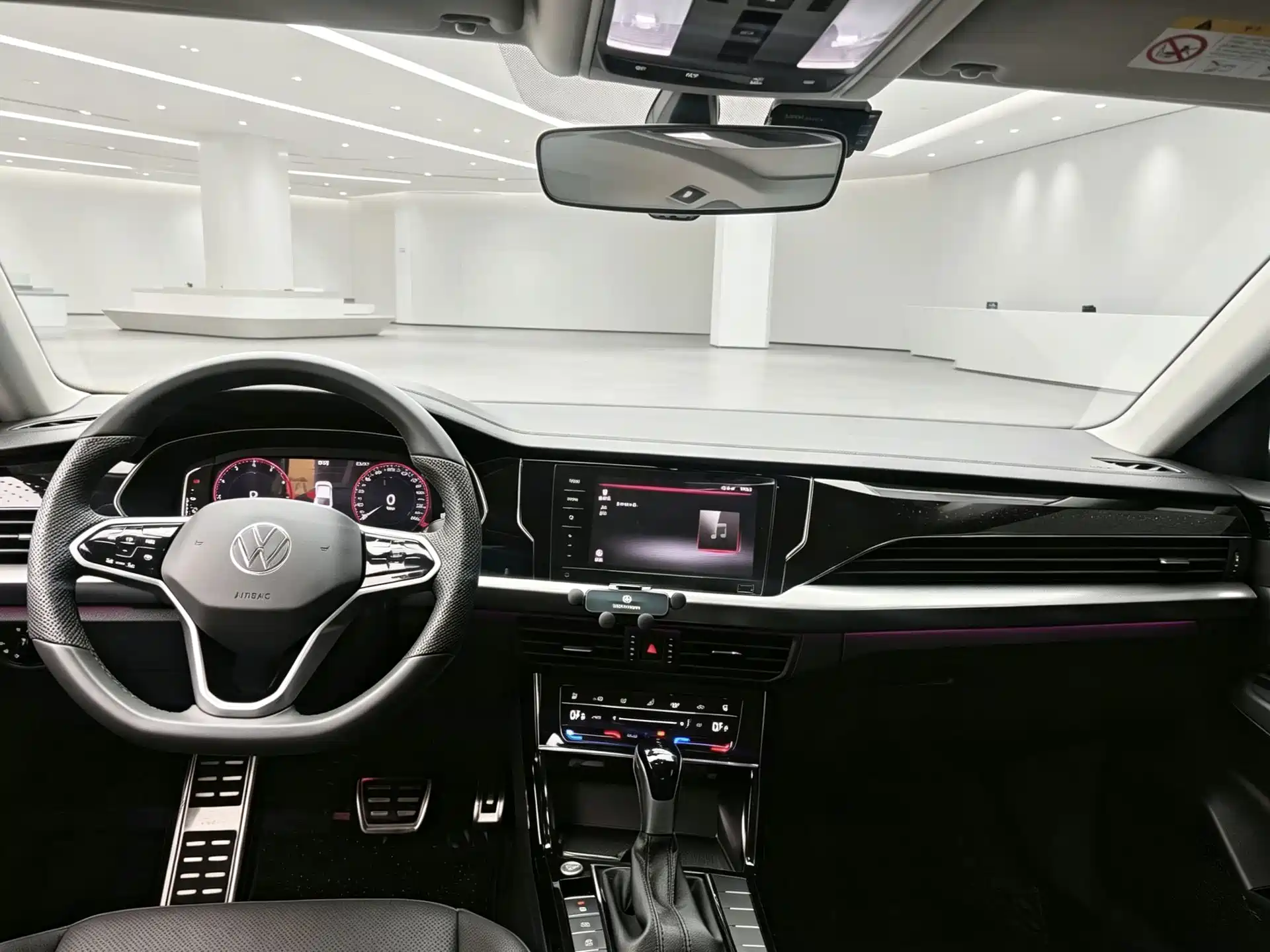 صورة 6 - Volkswagen Passat