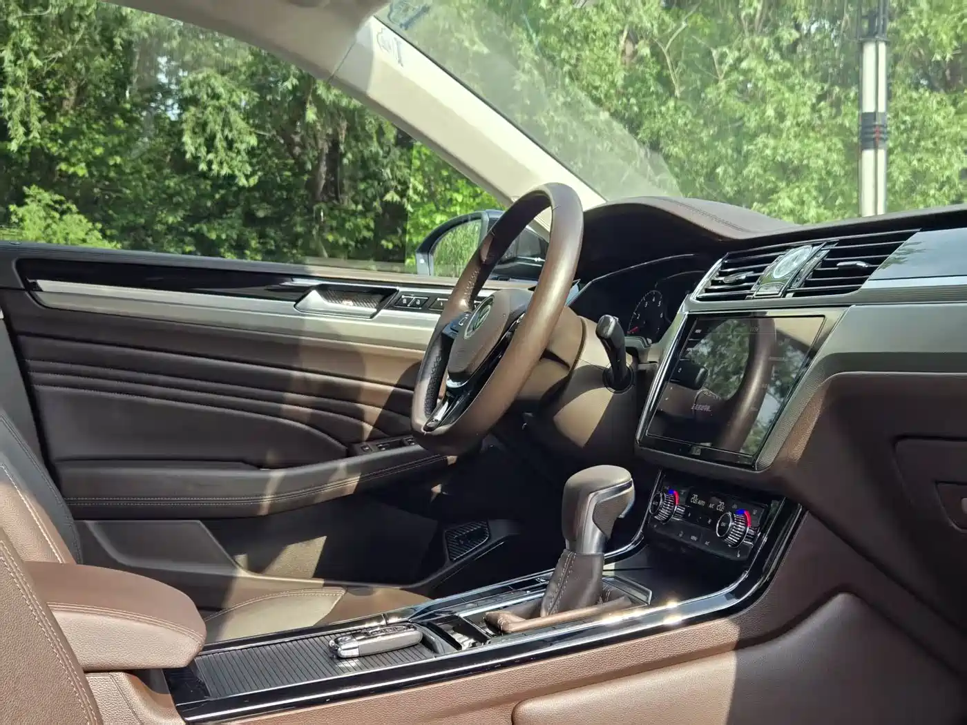 Volkswagen Phideon 2021 380TSI Luxury Edition фото 6