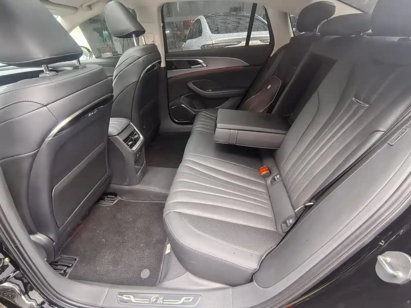 Hongqi H5 2024 2.0T Automatic Smart Connect Flag Smooth Edition фото 9