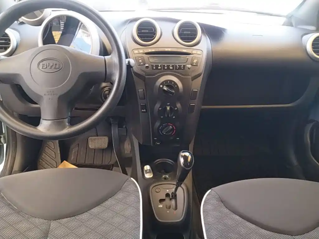 BYD F0 2015 2015 1.0L AMT Cool Edition