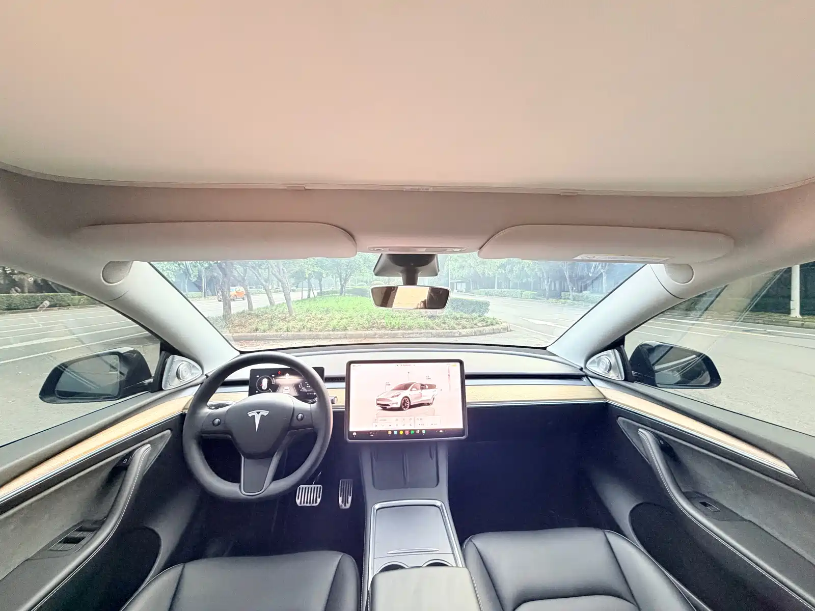 صورة 6 - Tesla Model Y