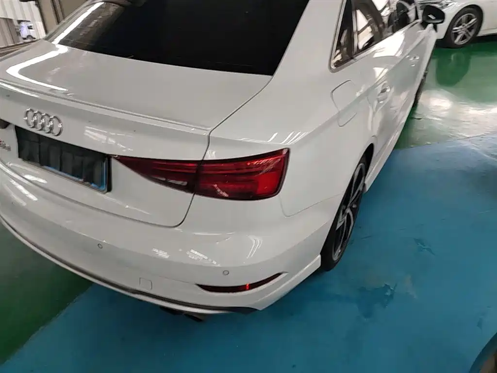 Audi S3 2017 Facelift S3 2.0T Limousine фото 8