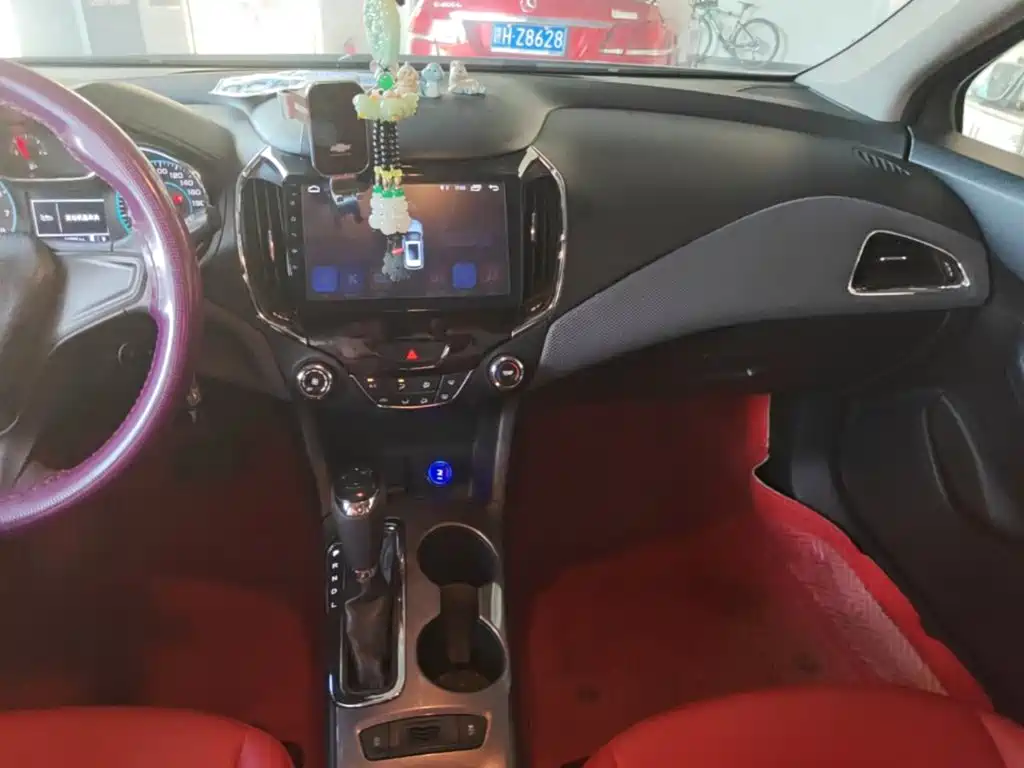 Chevrolet Cruze 2019 2018 Redline 320 Automatic Pioneer Edition