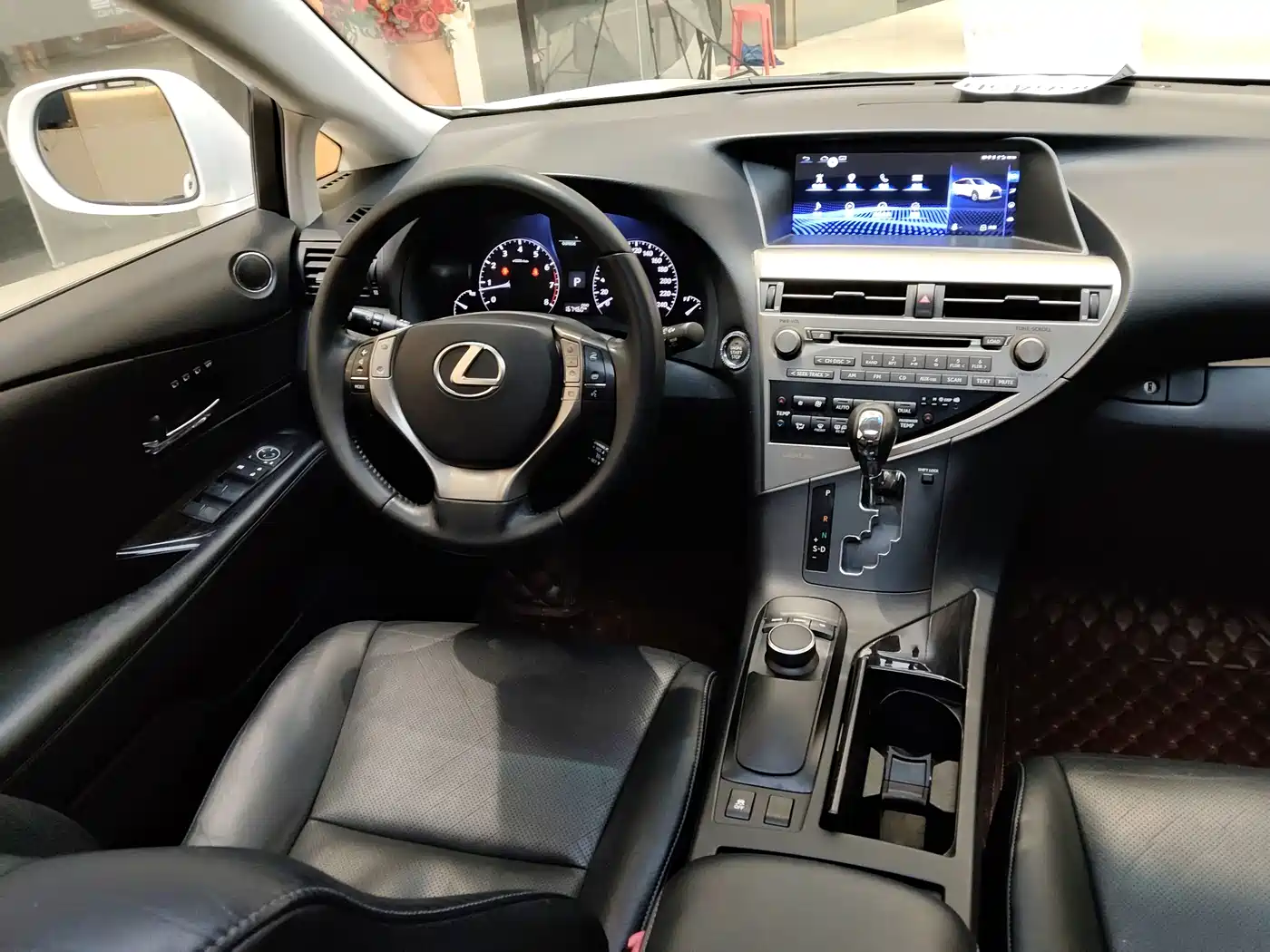 Lexus RX Classic 2013 270 Elegance фото 10