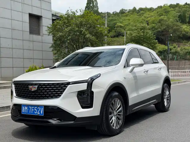 cadillac xt4