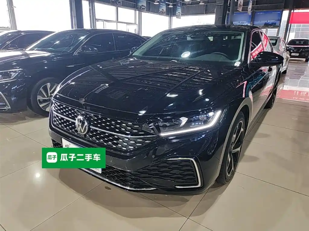 Volkswagen Passat 2023 330TSI Starlight Elite Edition
