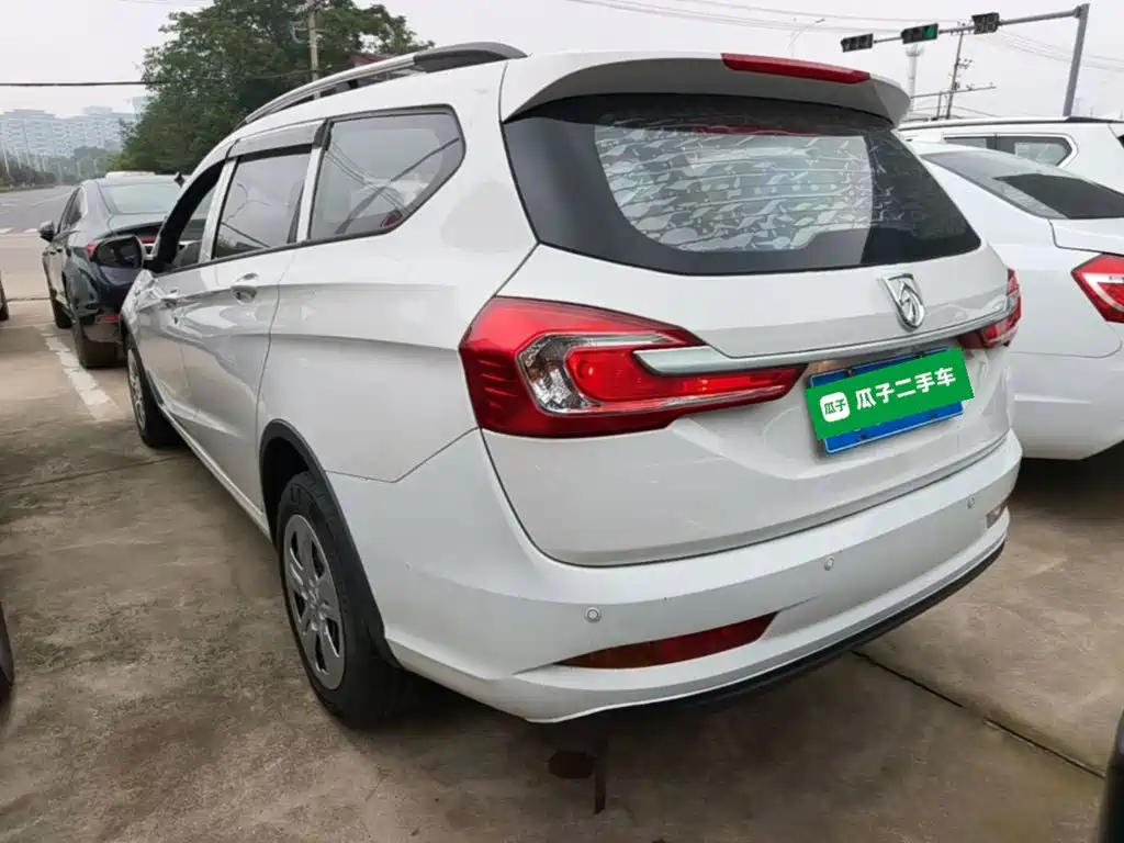 2021 Baojun 310W