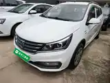 Фото 2 - Baojun 310W