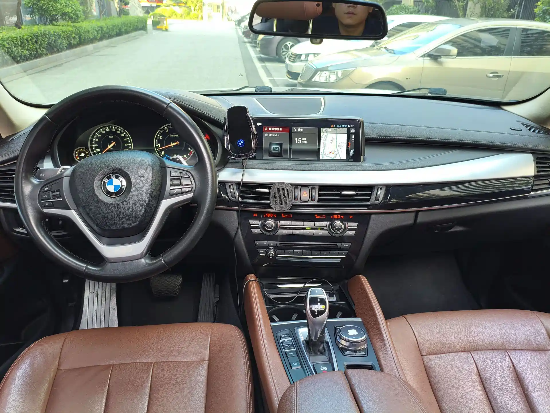 Photo 14 - BMW X6