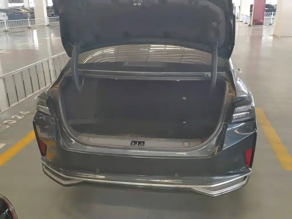 Dongfeng Aeolus Yixuan MAX 2021 2021 1.5T Super Cool Dad Edition