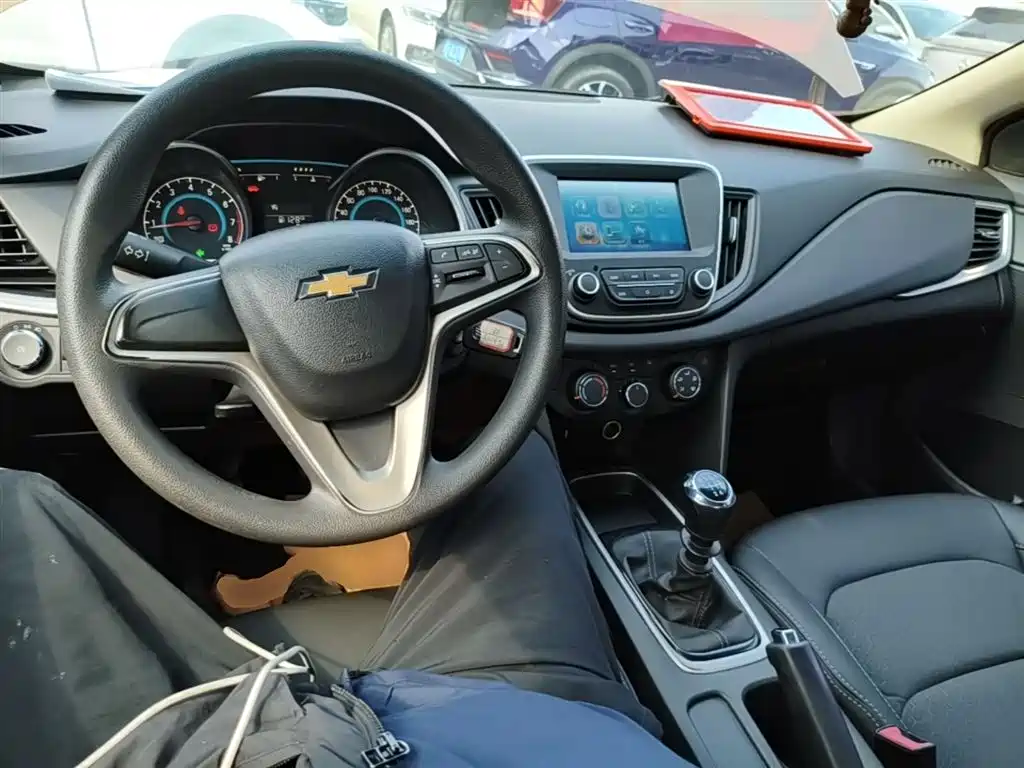 Chevrolet Cavalier 2018 320 Manual Joy Edition фото 10