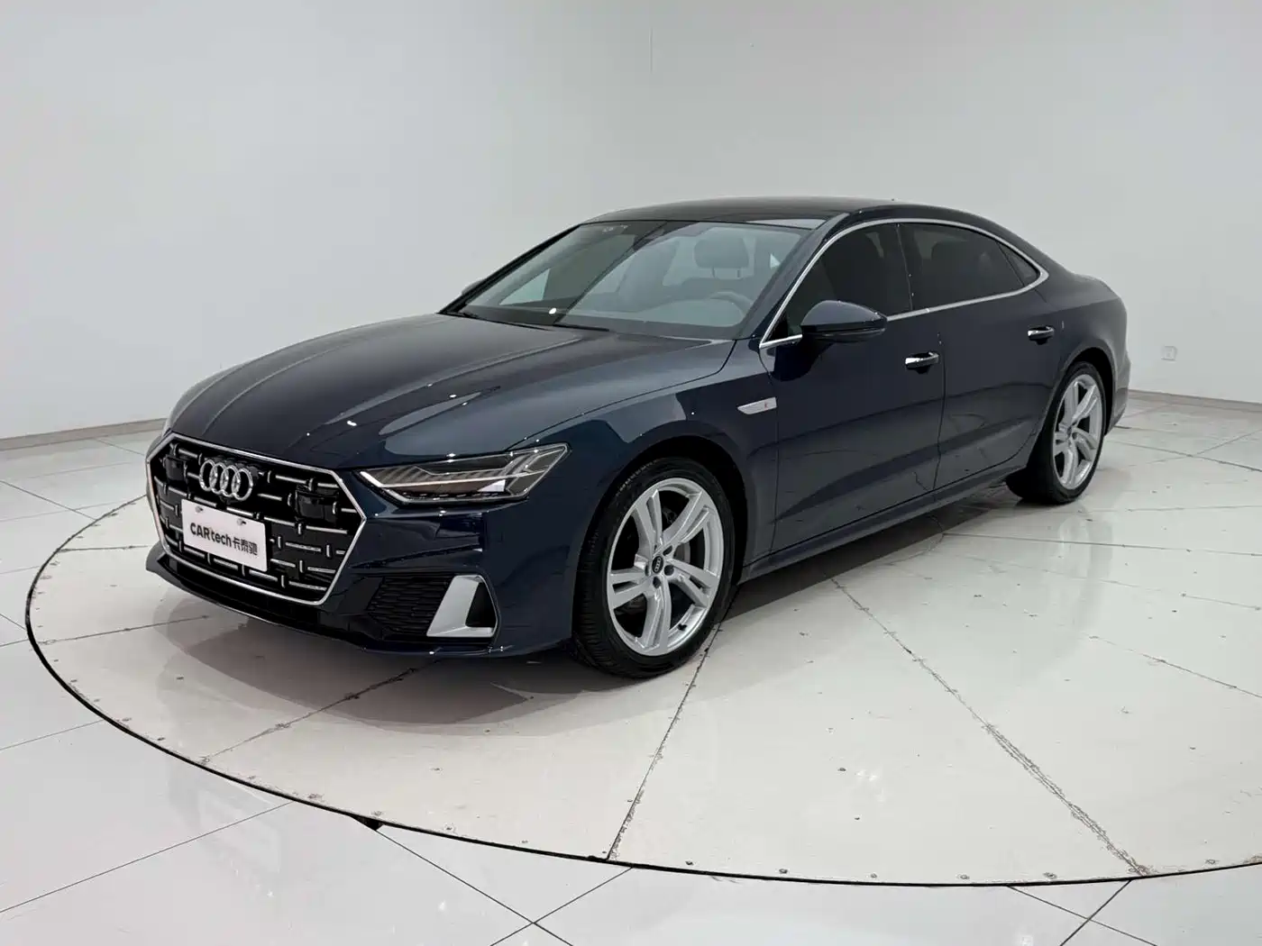 Audi A7L 2022 45 TFSI S-line Future Dream Edition фото 5