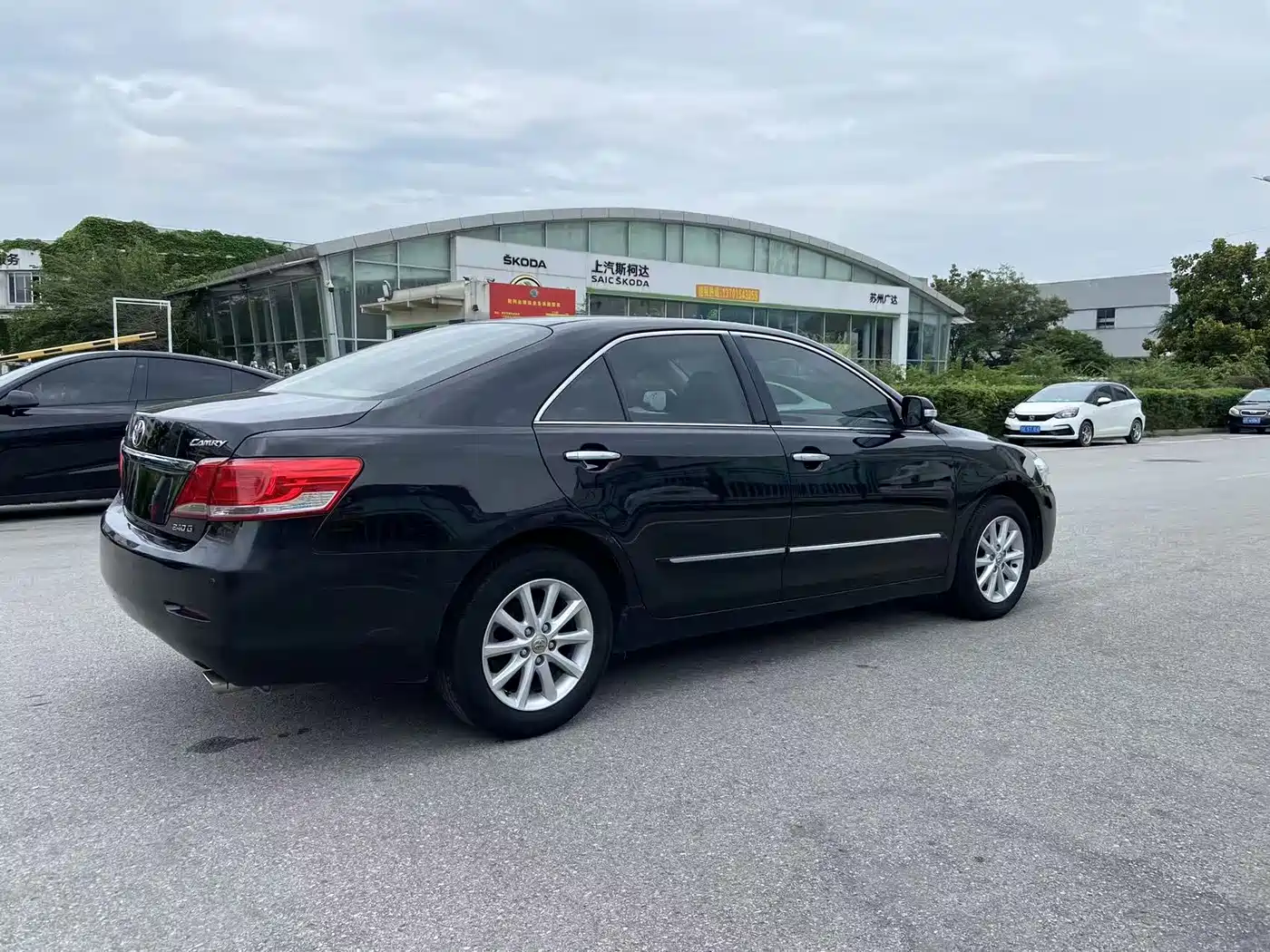 Фото 4 - Toyota Camry