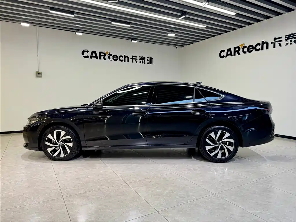Volkswagen Passat 2025 Pro 380TSI Dragon Glory Edition фото 7
