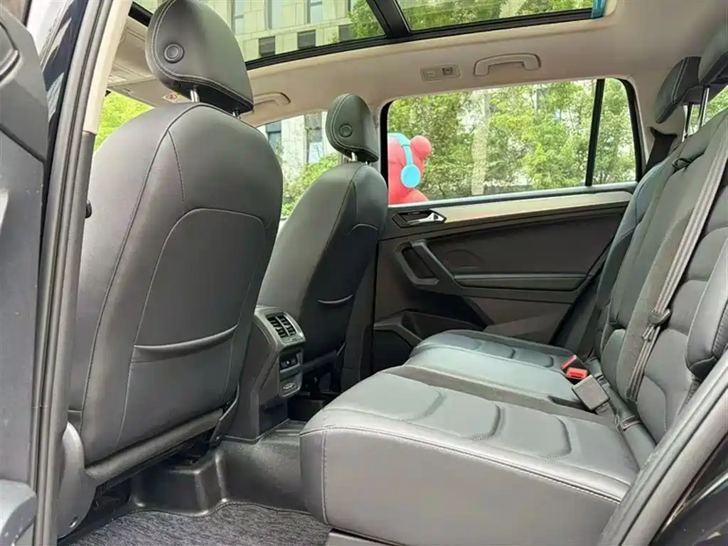 Volkswagen Tiguan L 2019 330TSI Auto 2WD Smart Luxury Edition China V фото 12