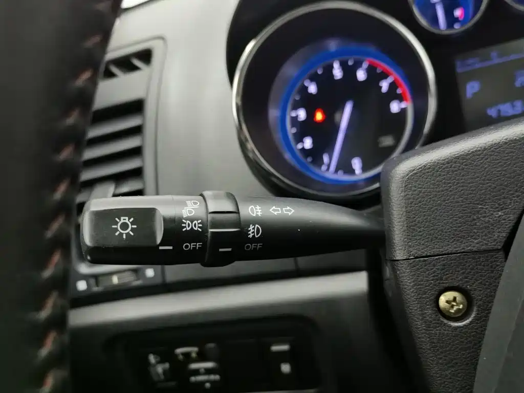 Фото 21 - Changan CS35