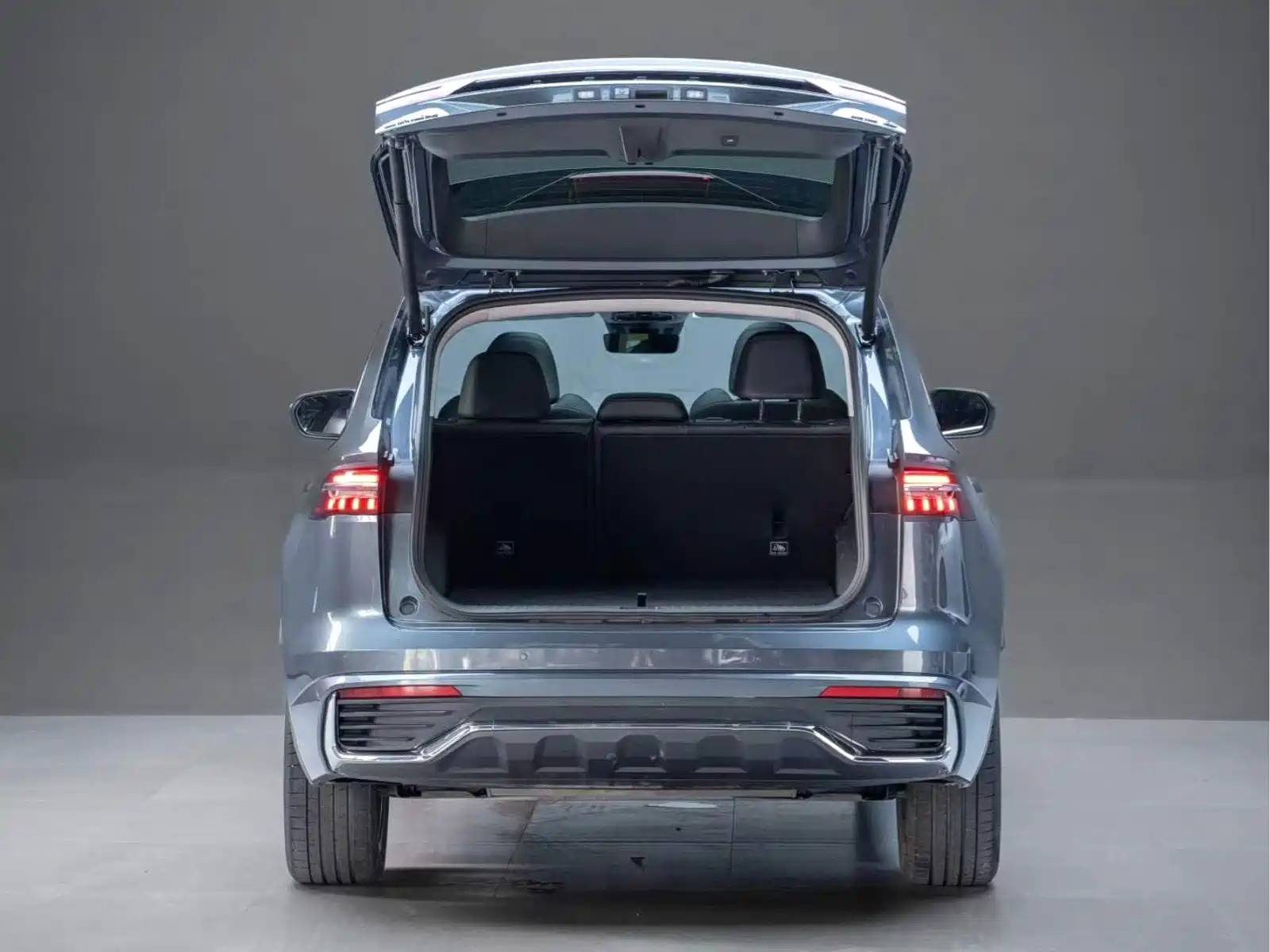Фото 9 - Geely Monjaro