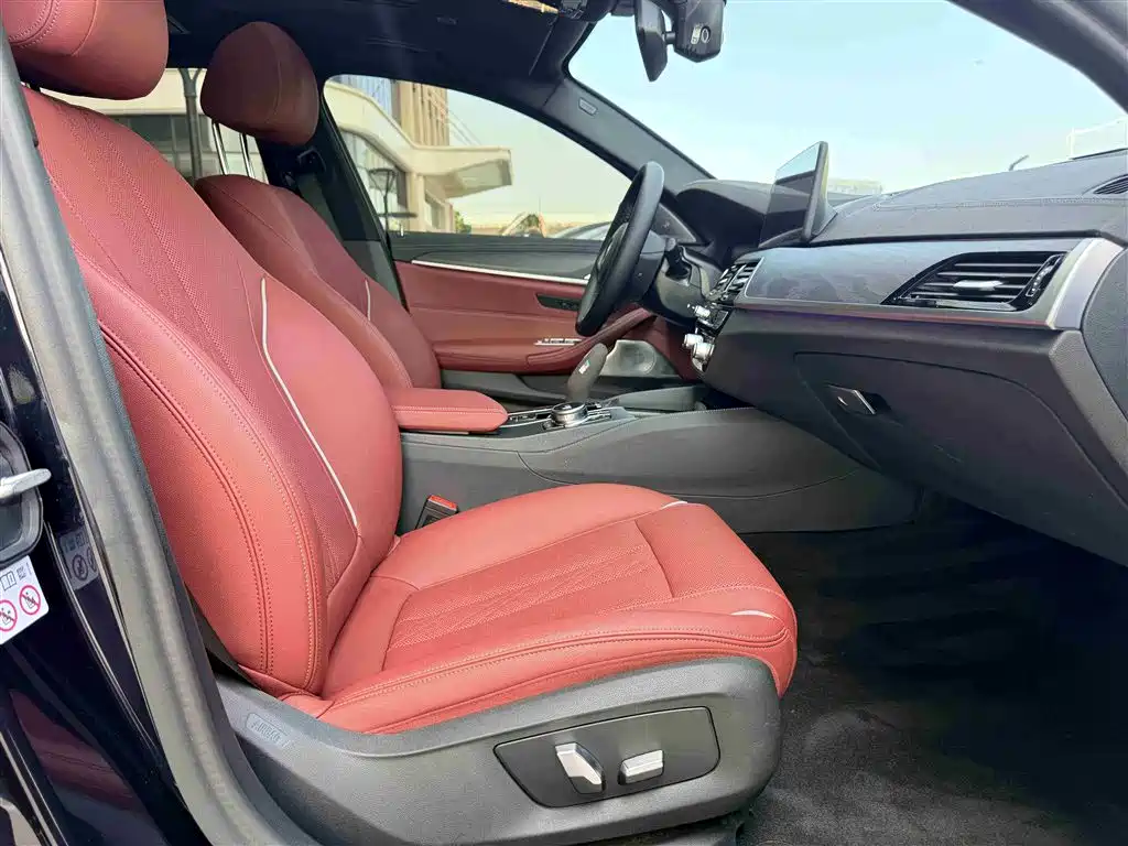 BMW 5 Series New Energy 2022 Facelift 535Le M Sport Package фото 21