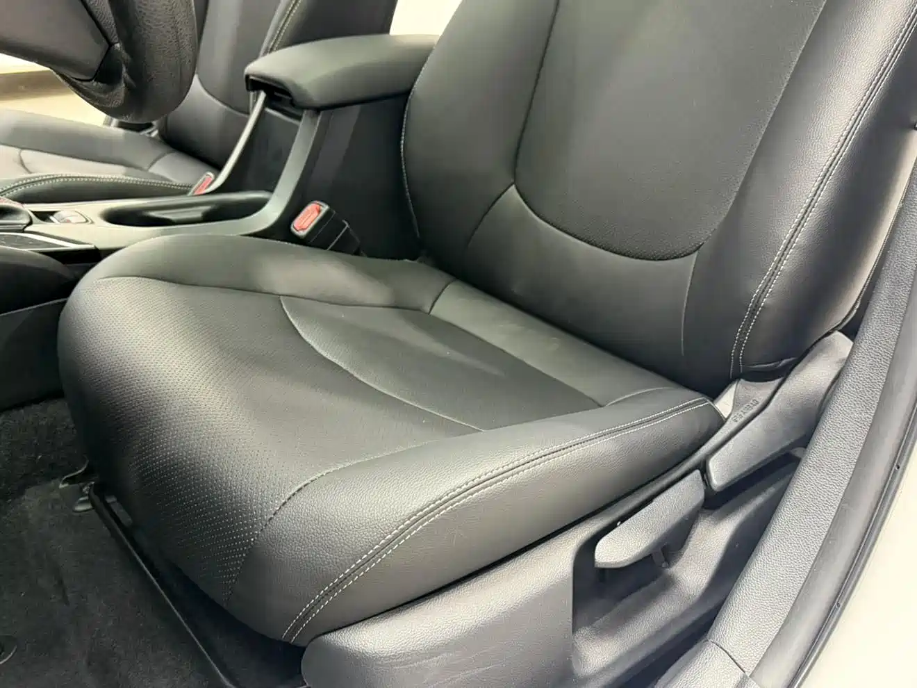Toyota Corolla 2023 1.2T Elite Edition фото 18