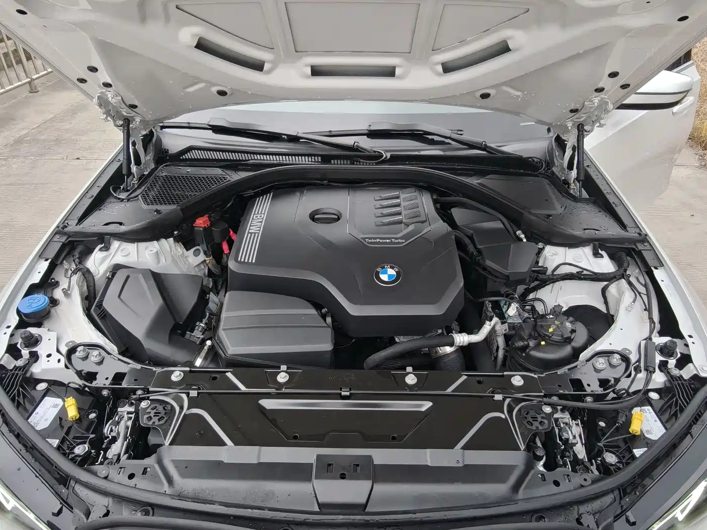 BMW 3 Series 2023 320Li M Sport Package фото 10