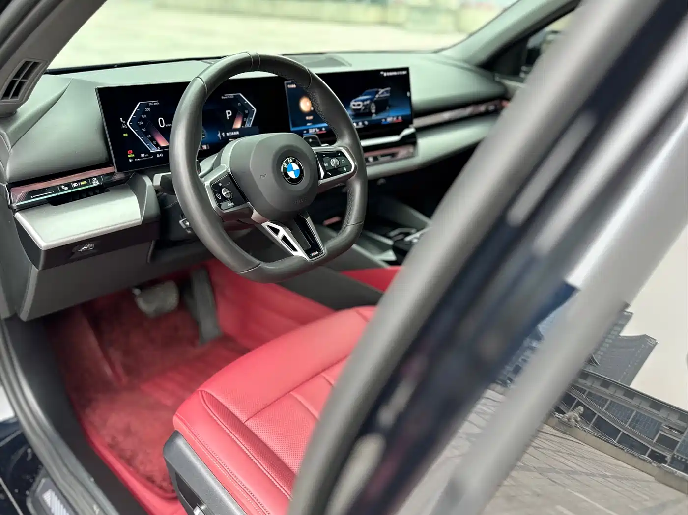 BMW 5 Series 2024 530Li Leading M Sport Package фото 9