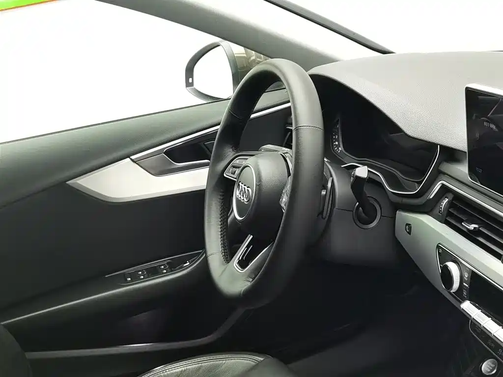 Audi A4L 2019 40 TFSI Fashion (China V) фото 22