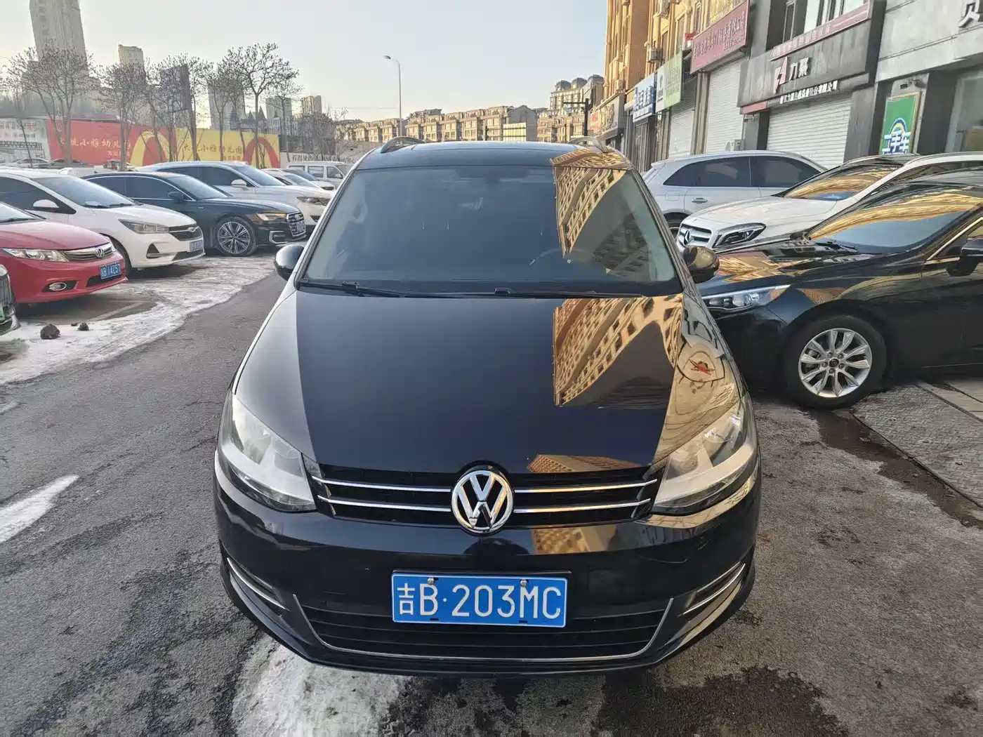 Volkswagen Sharan 2014 2.0TSI Standard фото 2