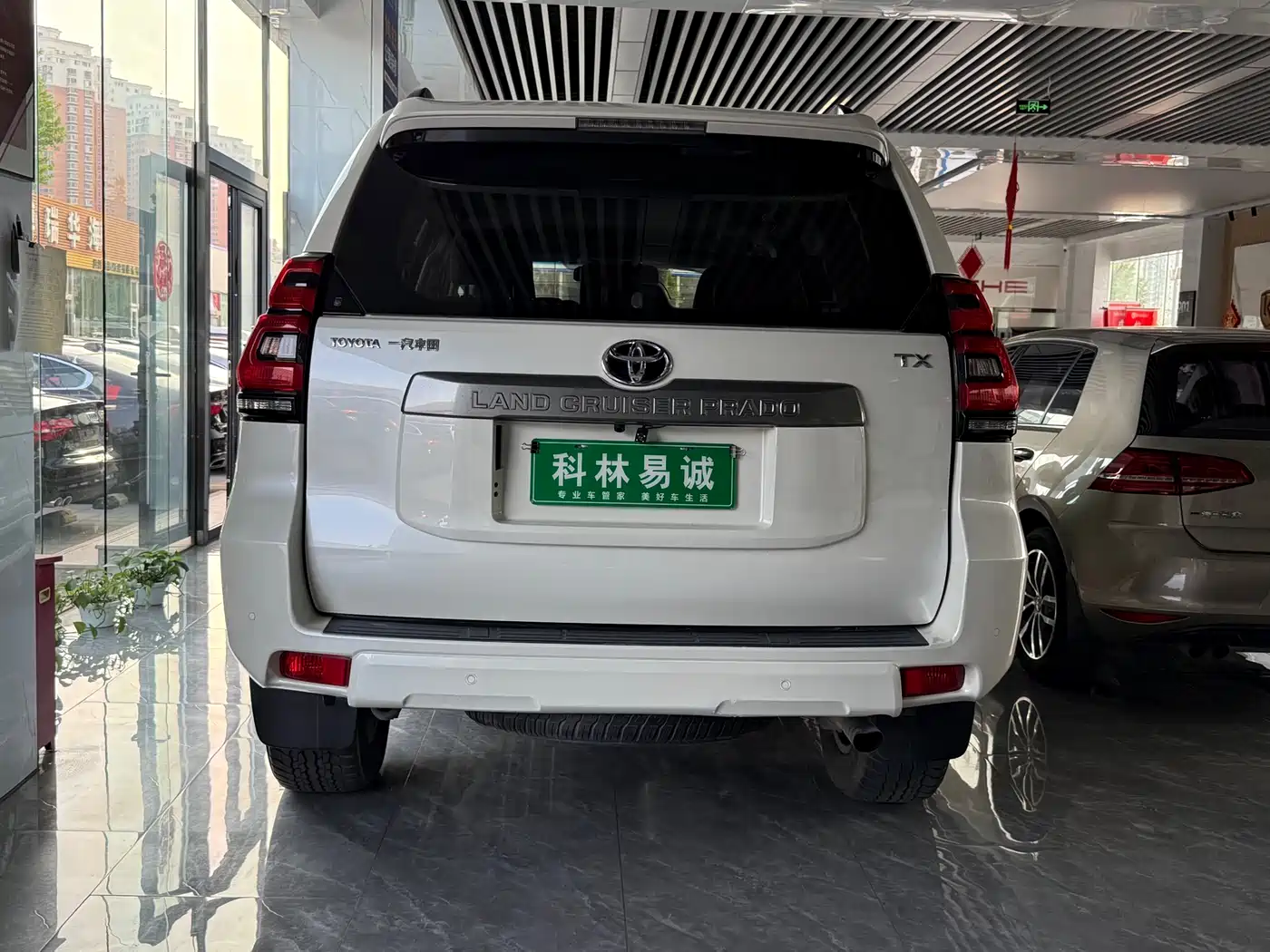 Toyota Prado 2018 3.5L Auto TX-L фото 15