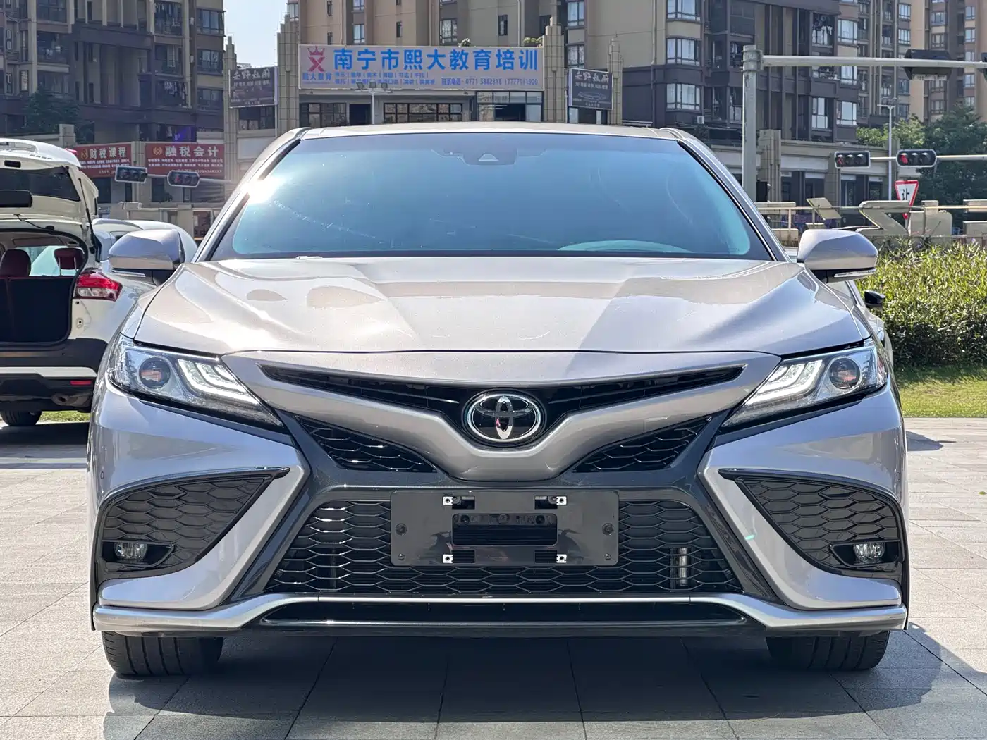 Toyota Camry 2021 2.5S Feng Shang Edition фото 2