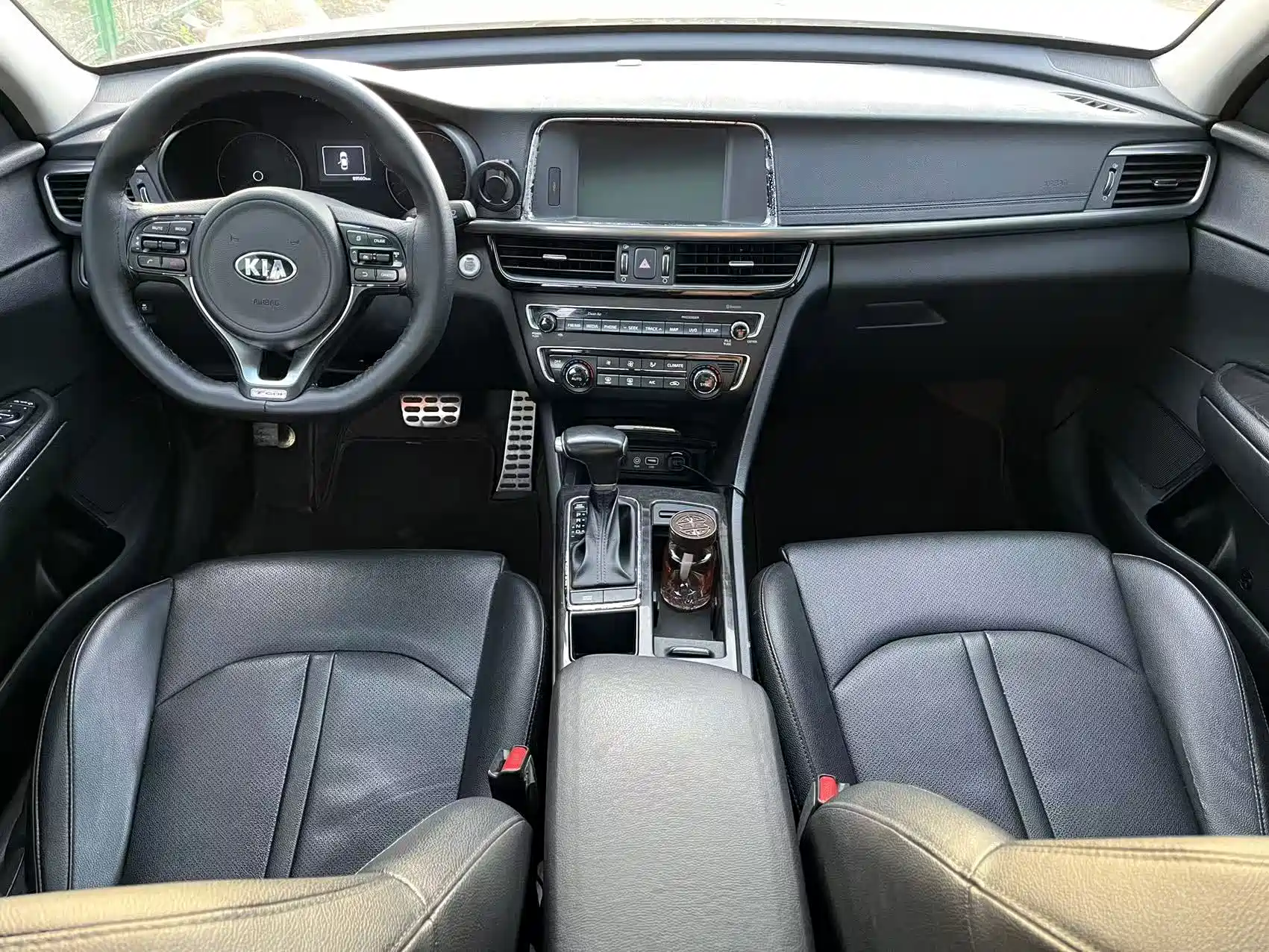 Photo 13 - Kia K5
