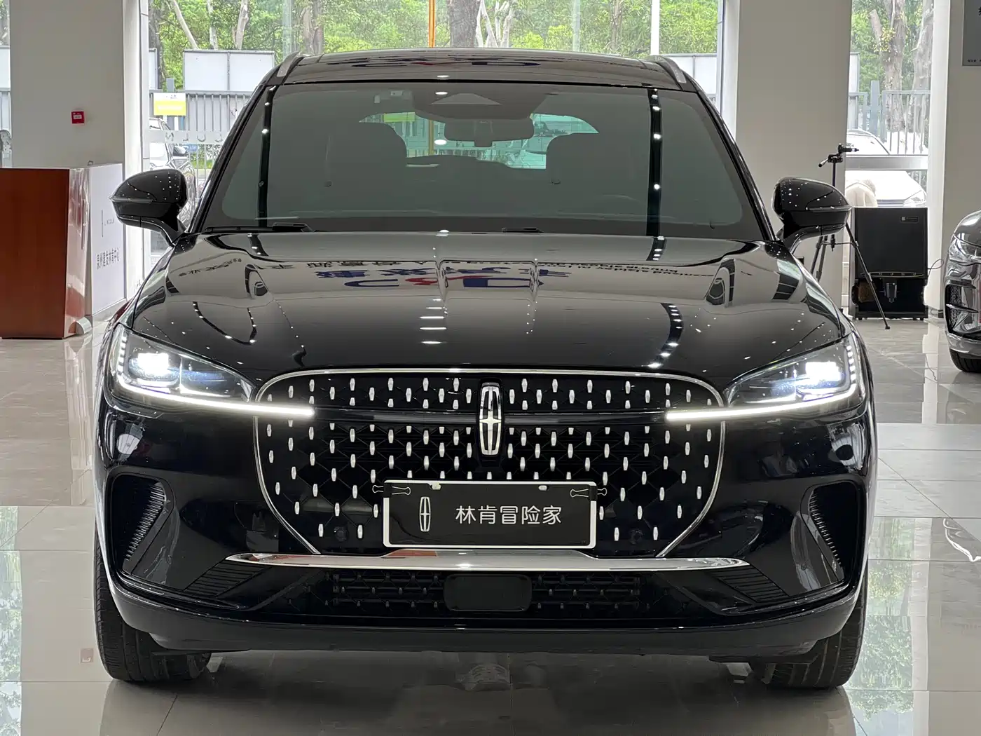 LINCOLN ADVENTURER