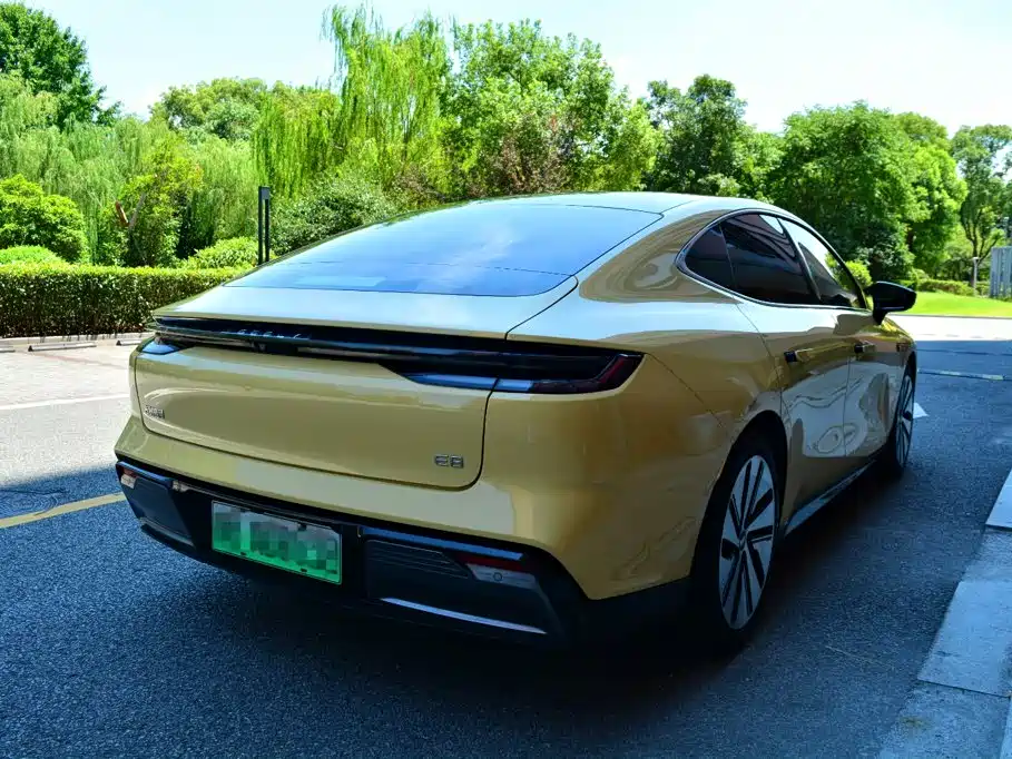 Geely Galaxy Galaxy E8 2024 2024 665km RWD Starship Voyager Edition