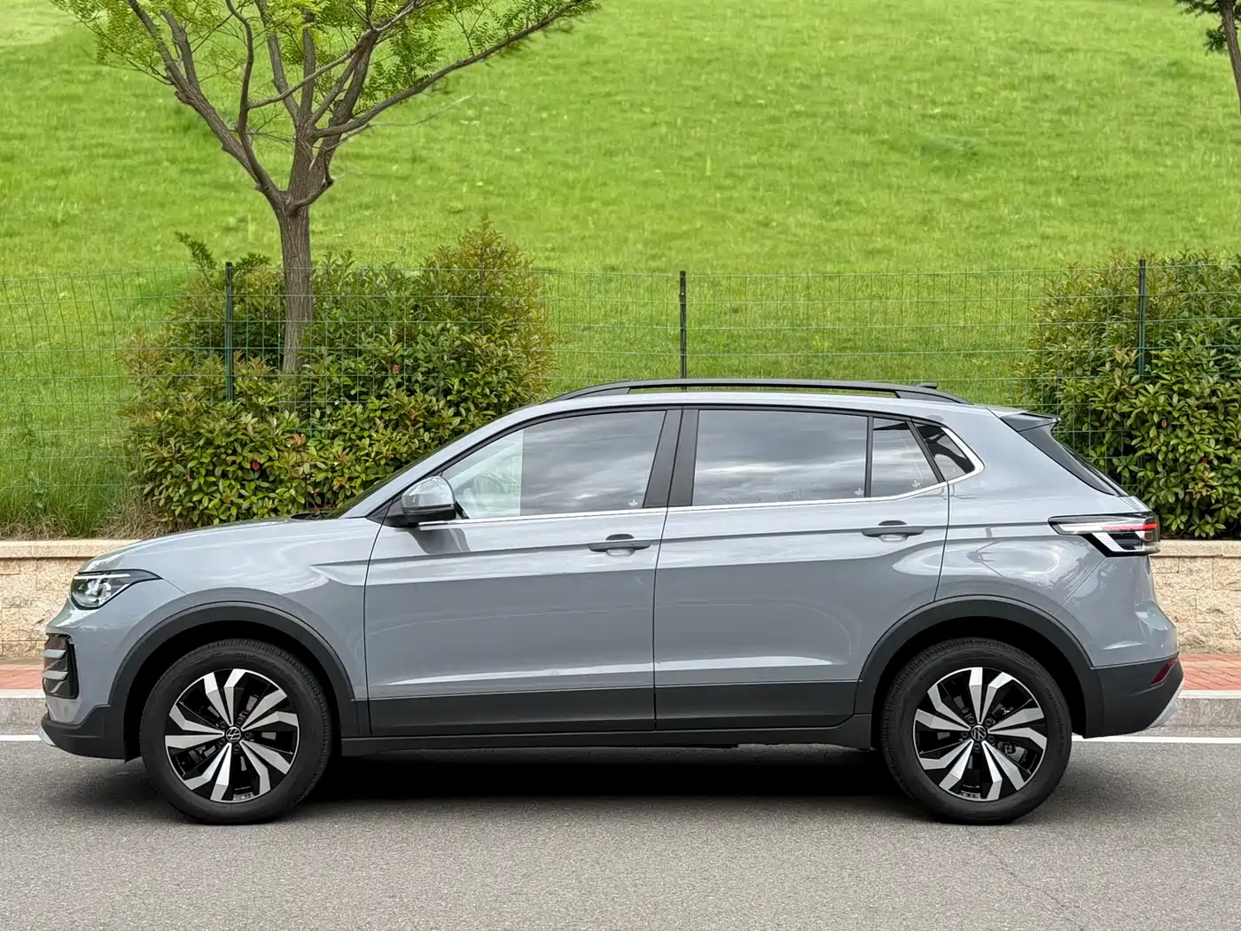 VOLKSWAGEN TUYUE