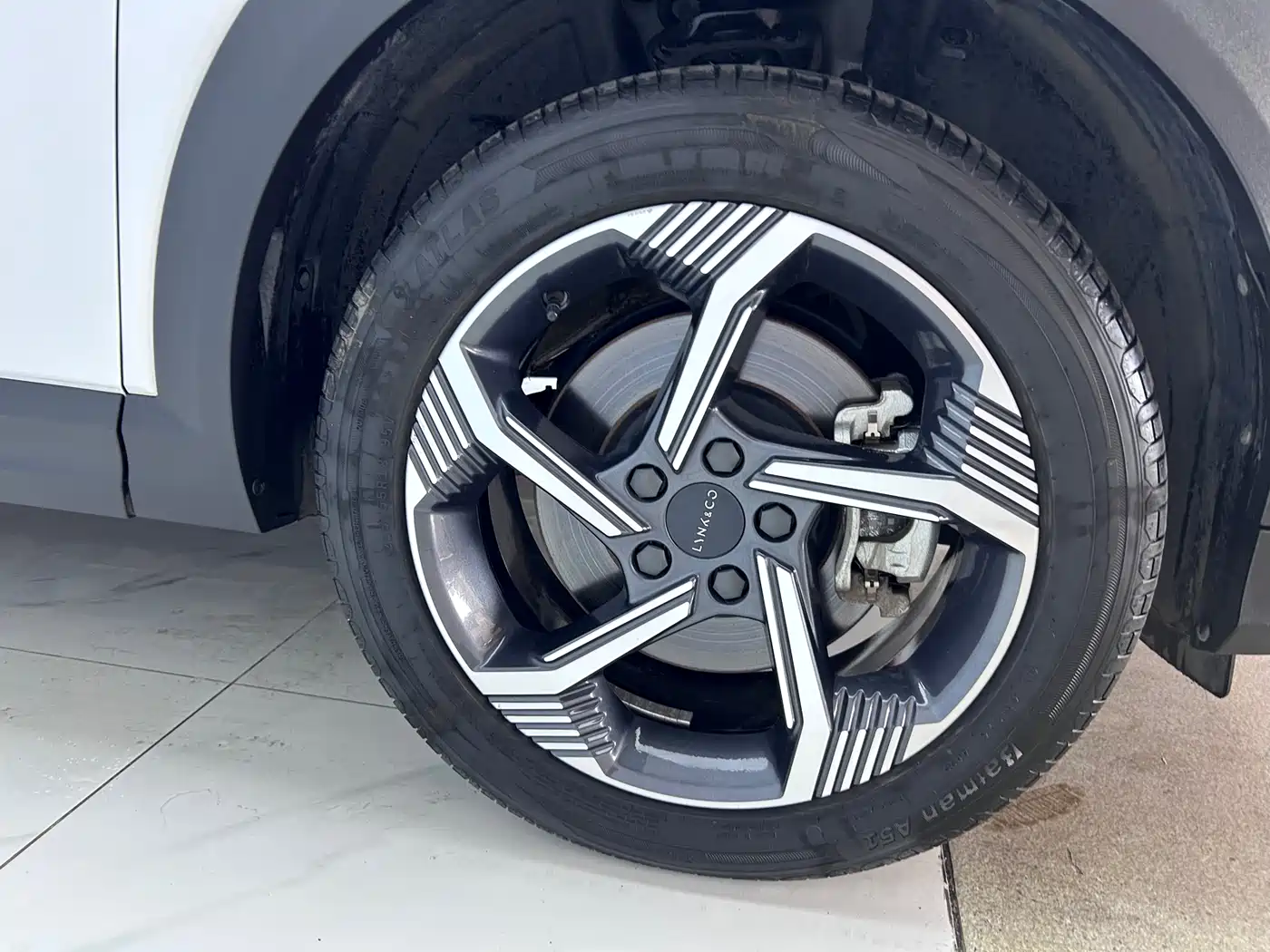 Lynk & Co 06 2023 Remix 1.5T Power Pro фото 27