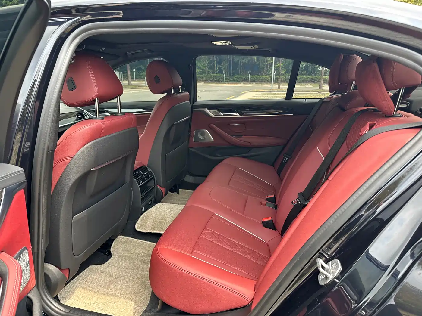 BMW 5 Series 2021 525Li M Sport Package фото 7
