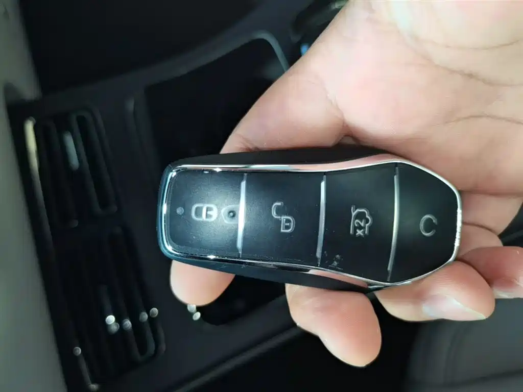 BYD Han 2025 DM-i 125KM LiDAR Smart Driving фото 9
