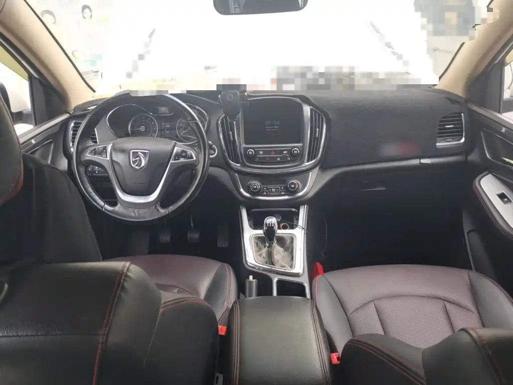 Baojun 560 2015 2015 1.8L Manual Luxury