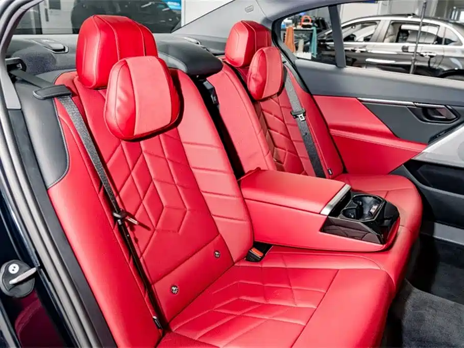 BMW 5 Series 2025 525Li M Sport Package фото 21