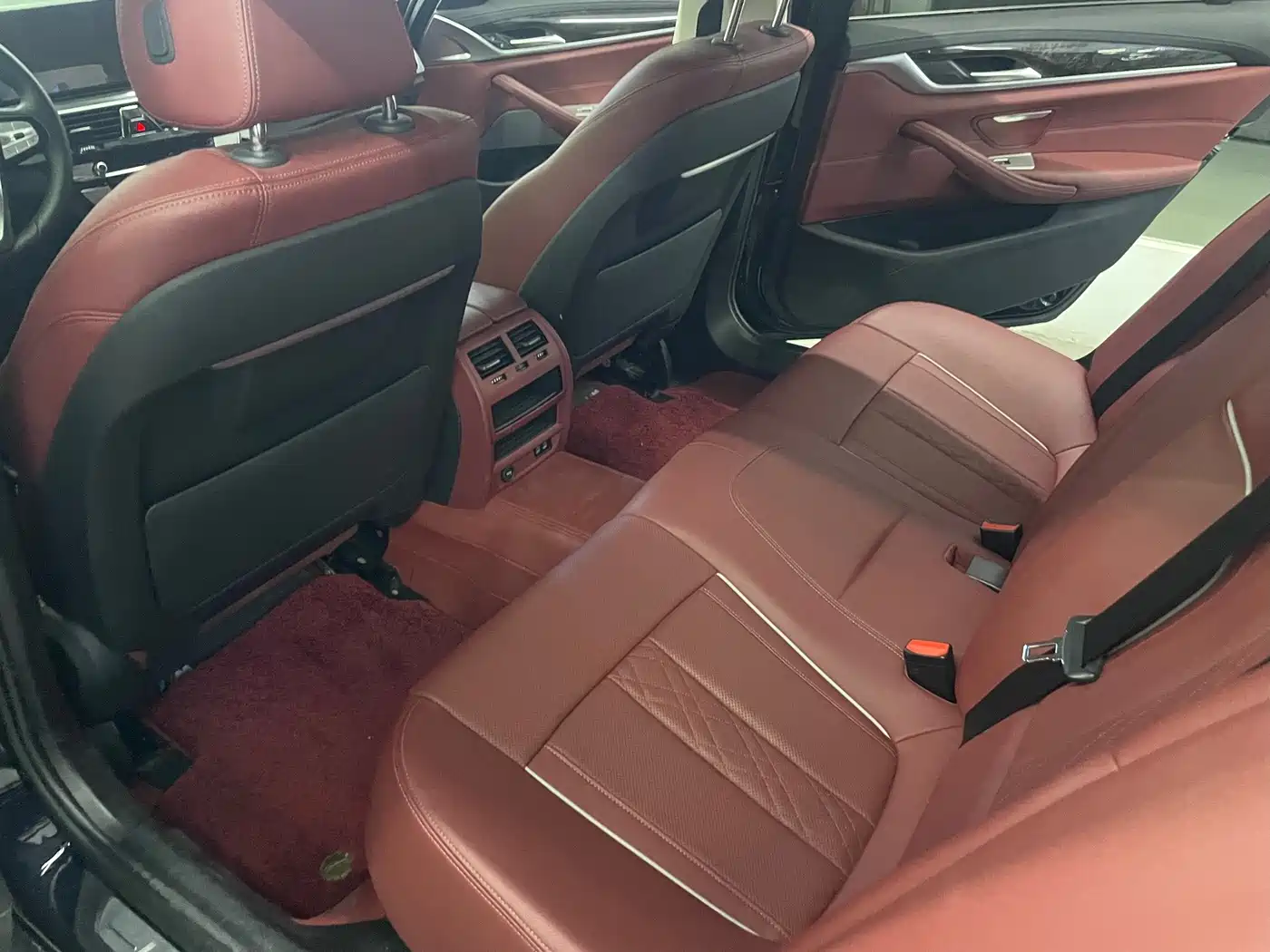 Фото 21 - BMW 5 Series