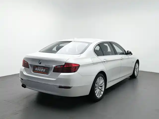 BMW 5 Series 2014 525Li Luxury Design Package — фото 2
