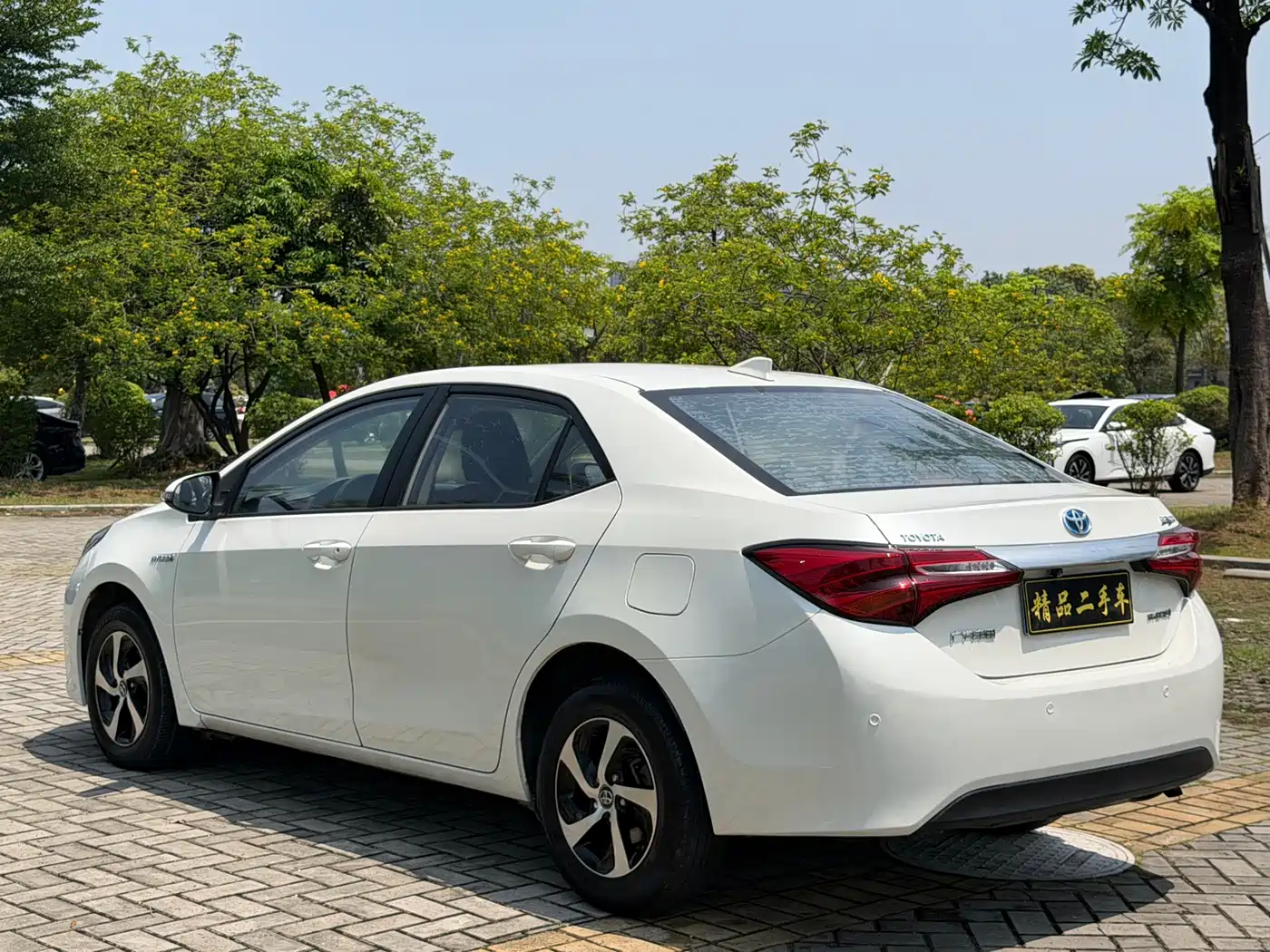 Toyota Levin 2017 Facelift Hybrid 1.8H GS E-CVT Elite Sunroof Edition China V фото 5
