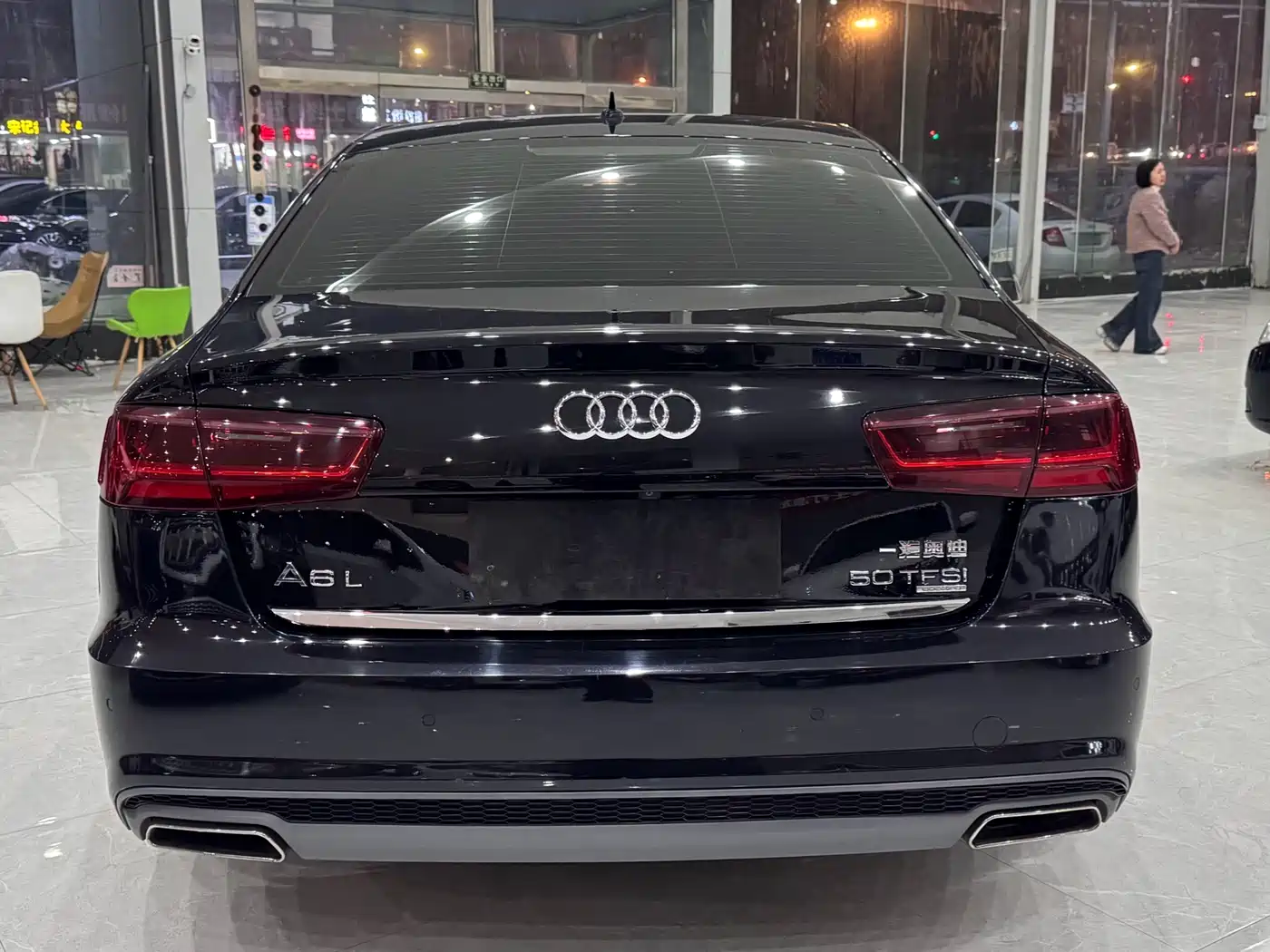 Фото 7 - Audi A6L
