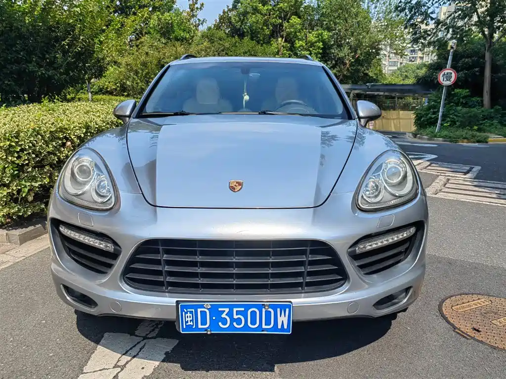 Porsche Cayenne 2013 Cayenne Turbo S 4.8T фото 10