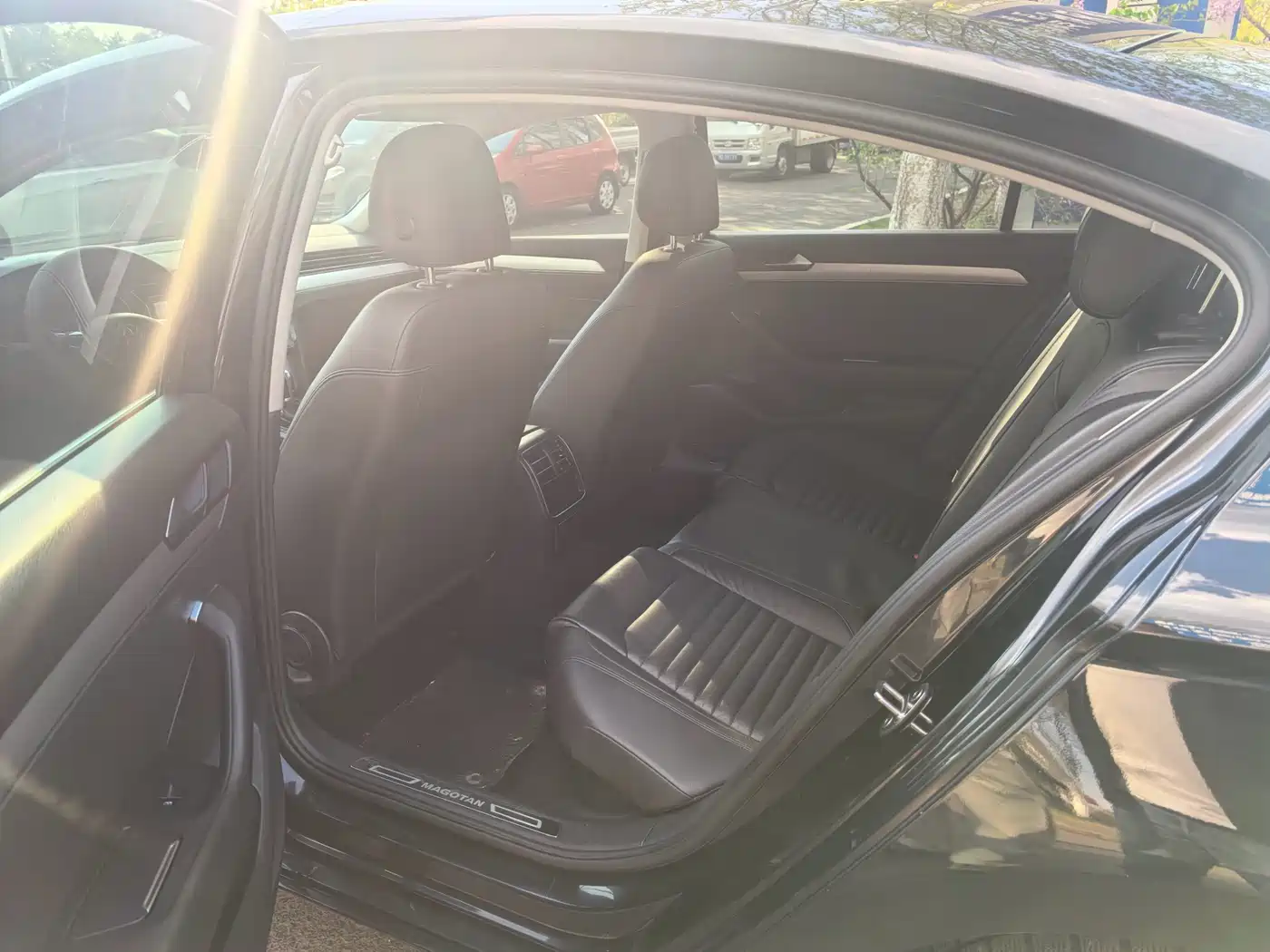 Volkswagen Magotan 2018 280TSI DSG Leading фото 8