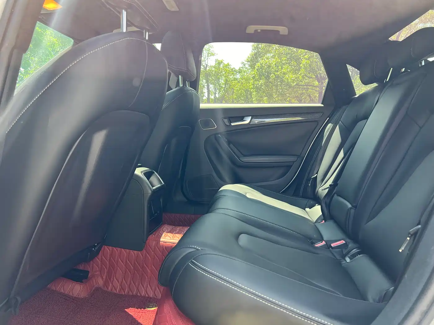 Audi A4L 2013 35 TFSI Automatic Comfort фото 12
