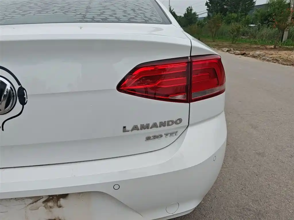 Volkswagen Lamando 2018 230TSI DSG Trend Edition фото 8