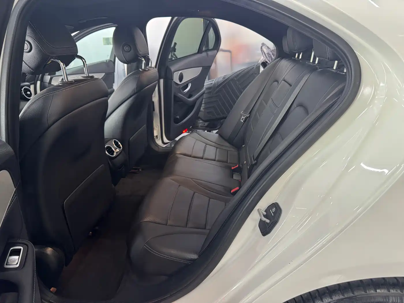 Mercedes-Benz C-Class 2015 C 200 Sport Edition 4MATIC фото 12
