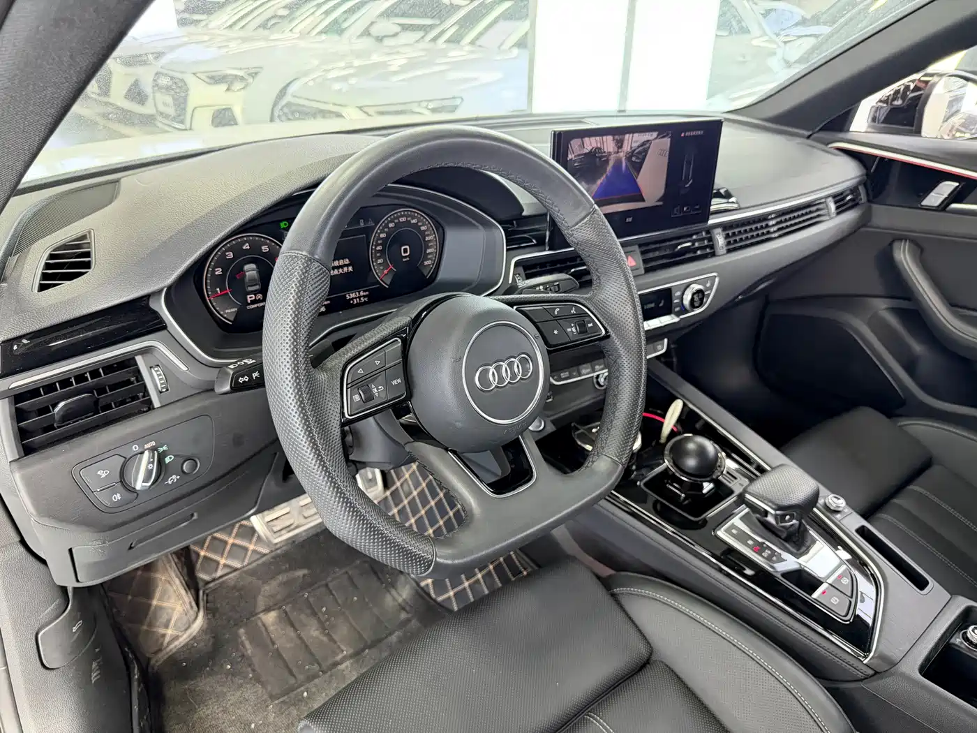 Audi A4L 2025 2024 40 TFSI Luxury Dynamic