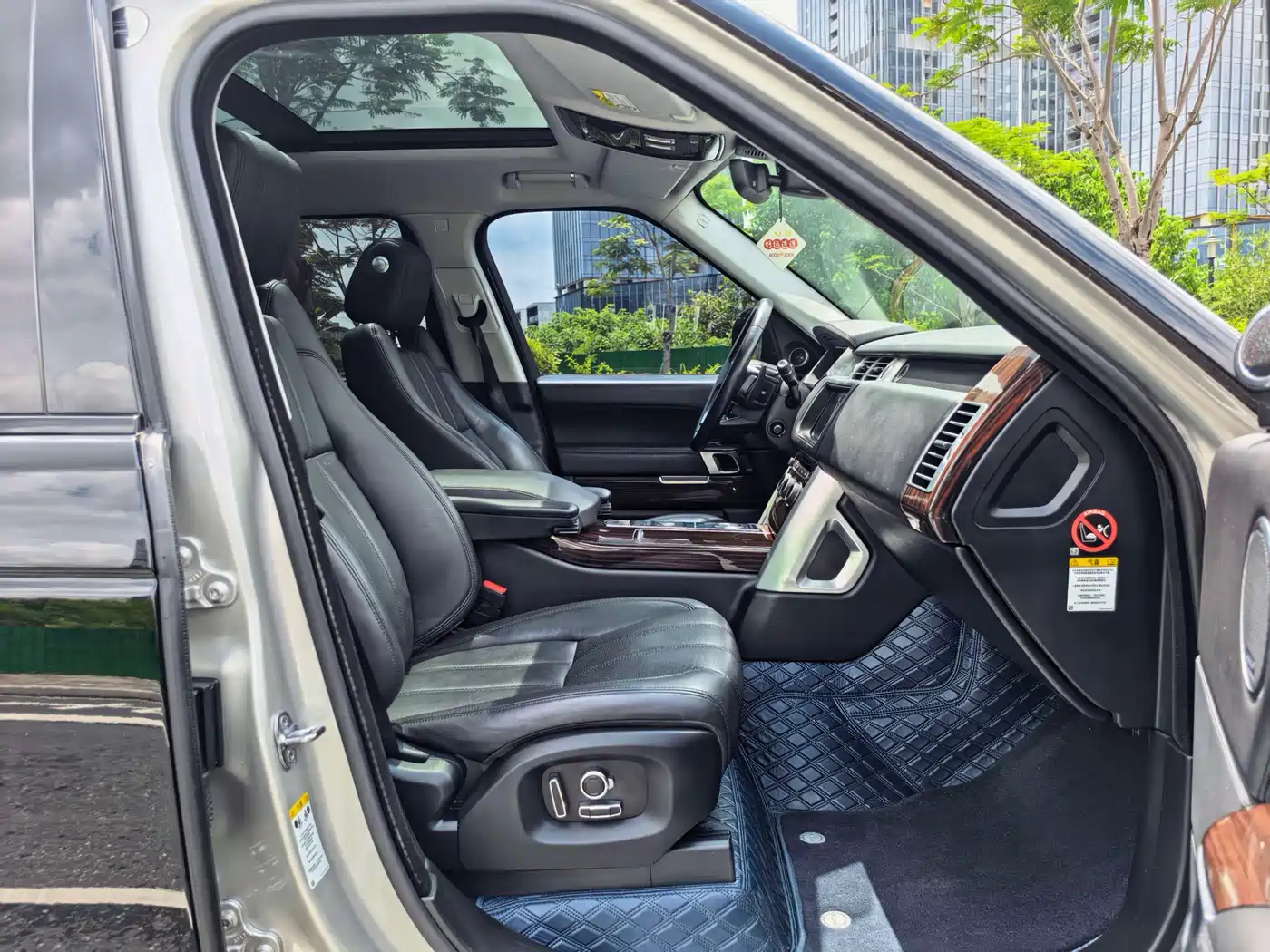 Фото 8 - Land Rover Range Rover