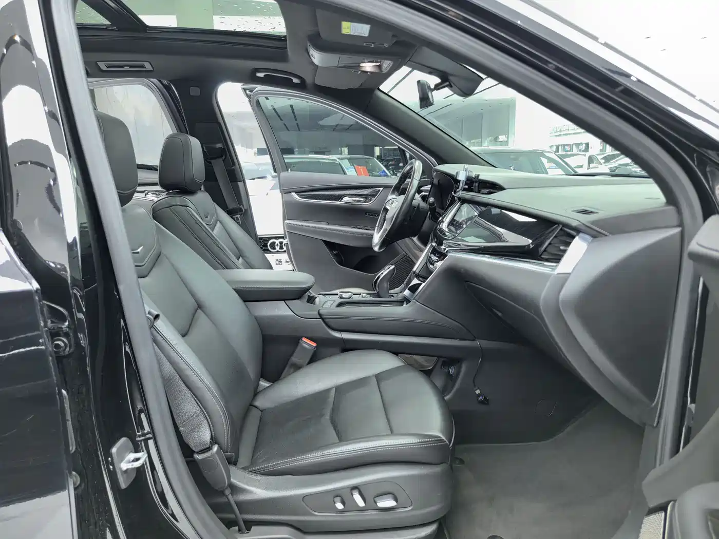 Cadillac XT6 2020 28T 6-Seater 4WD Luxury Model фото 14